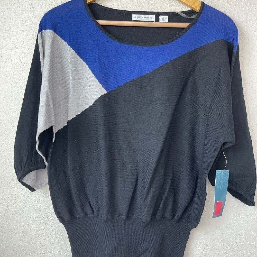 NWT Passport Women’s Top Size M